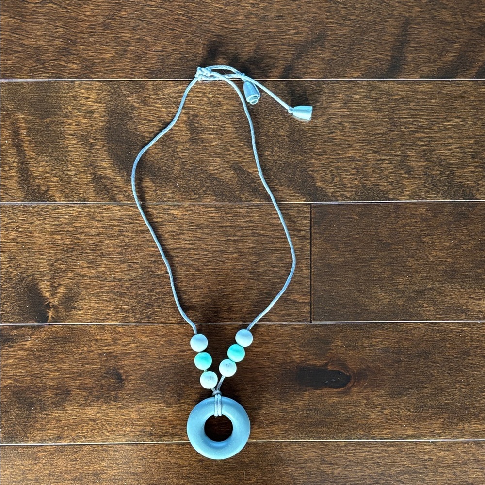 Sensory chew necklace
